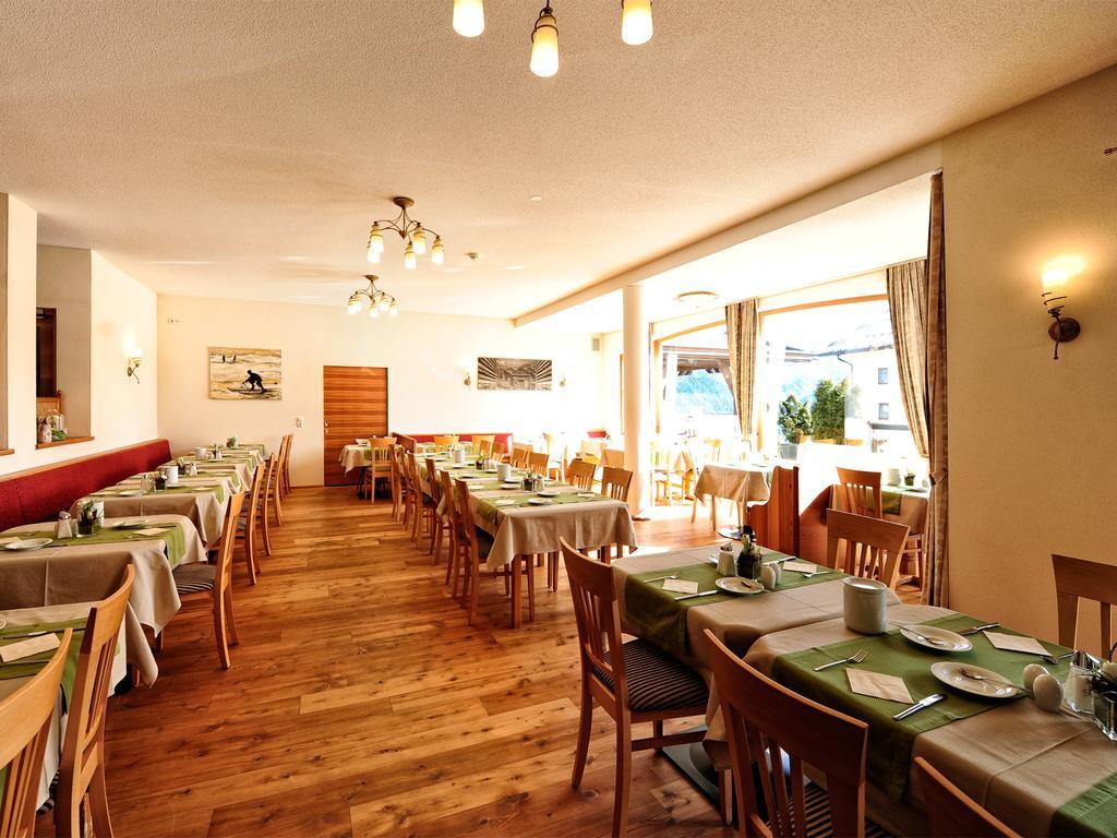Hotel Roeck Garni Fiss Exterior foto